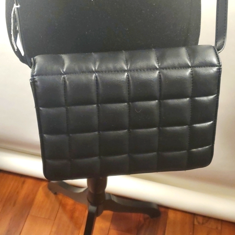 H&M Black Puff Shoulder Crossbody purse - Picture 6 of 16